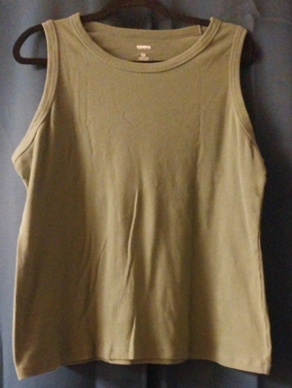 Olive Green Women's Sleeveless Tank Top - Casual Crew Neck